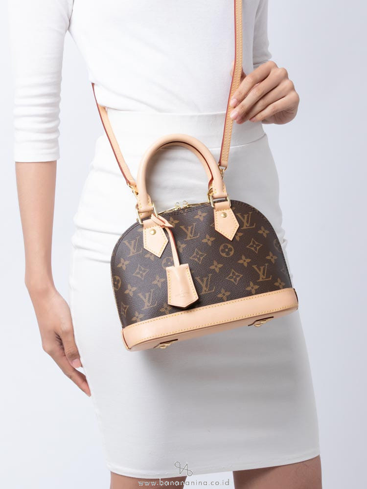 Outfit with Louis Vuitton Alma Bag - Lollipuff